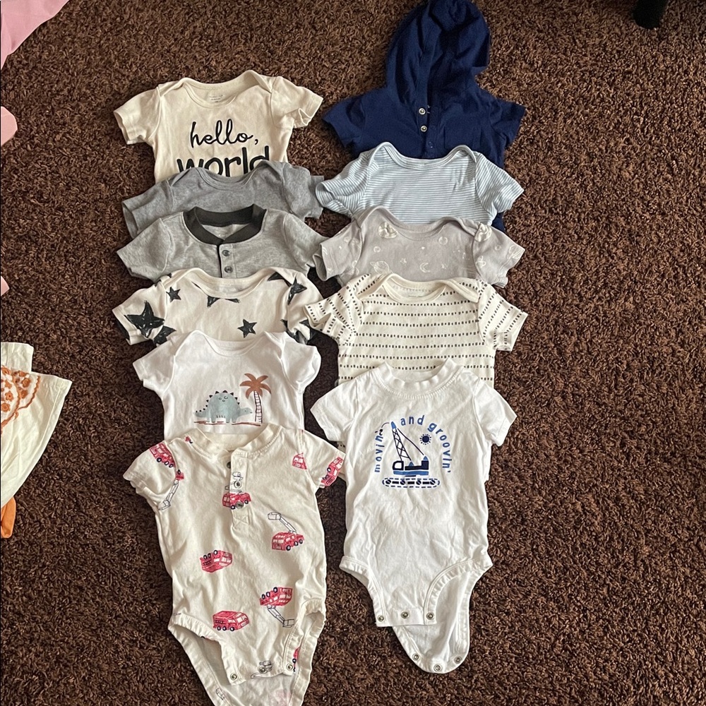 30 pieces Assorted Baby bundle of clothes